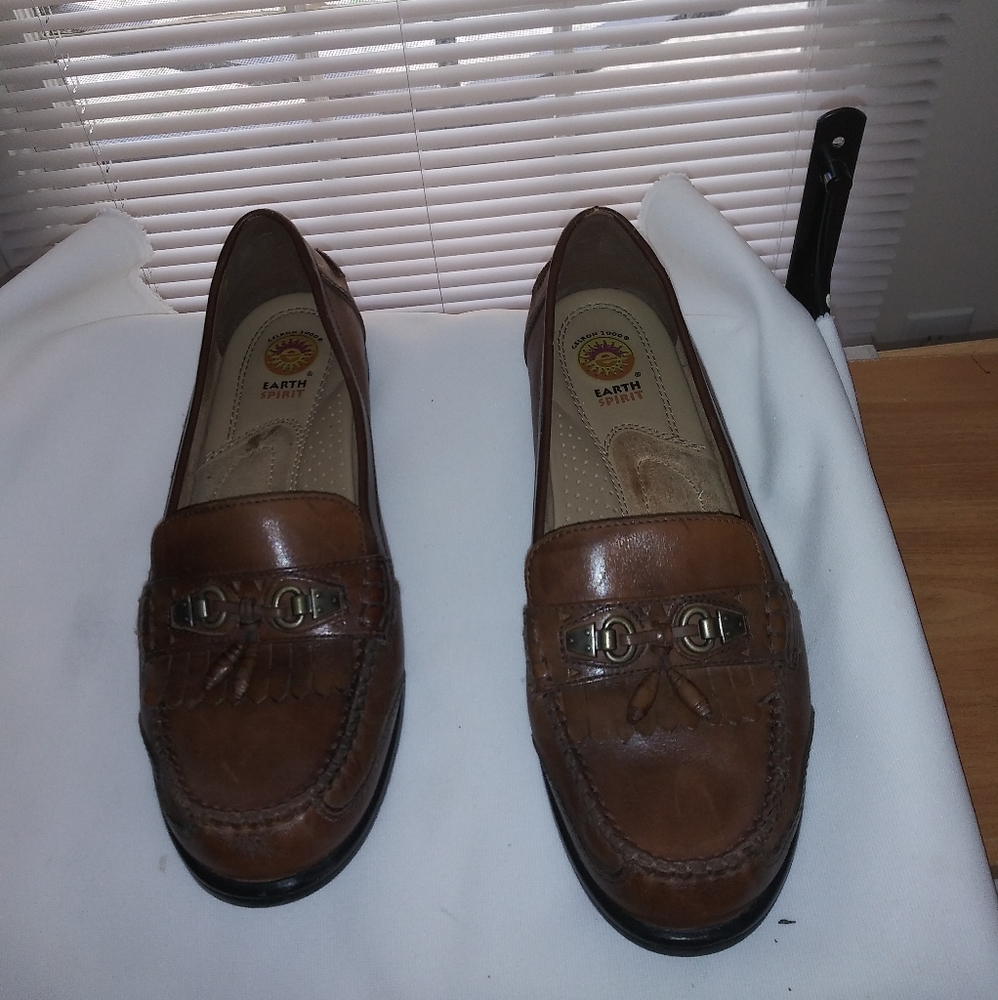 Earth spirit loafers